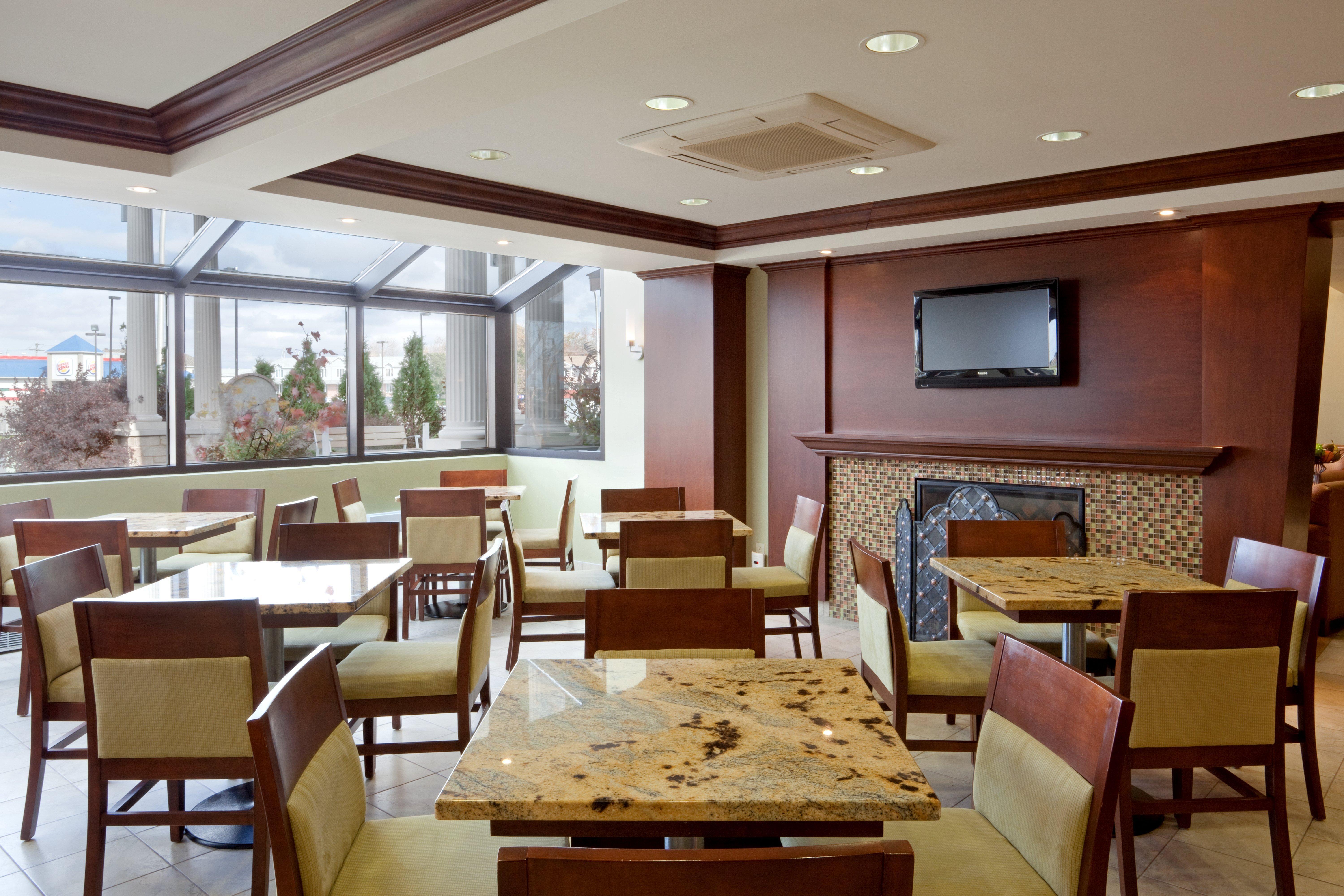 Quality Inn Saint-Jean-Sur-Richelieu Restaurant photo