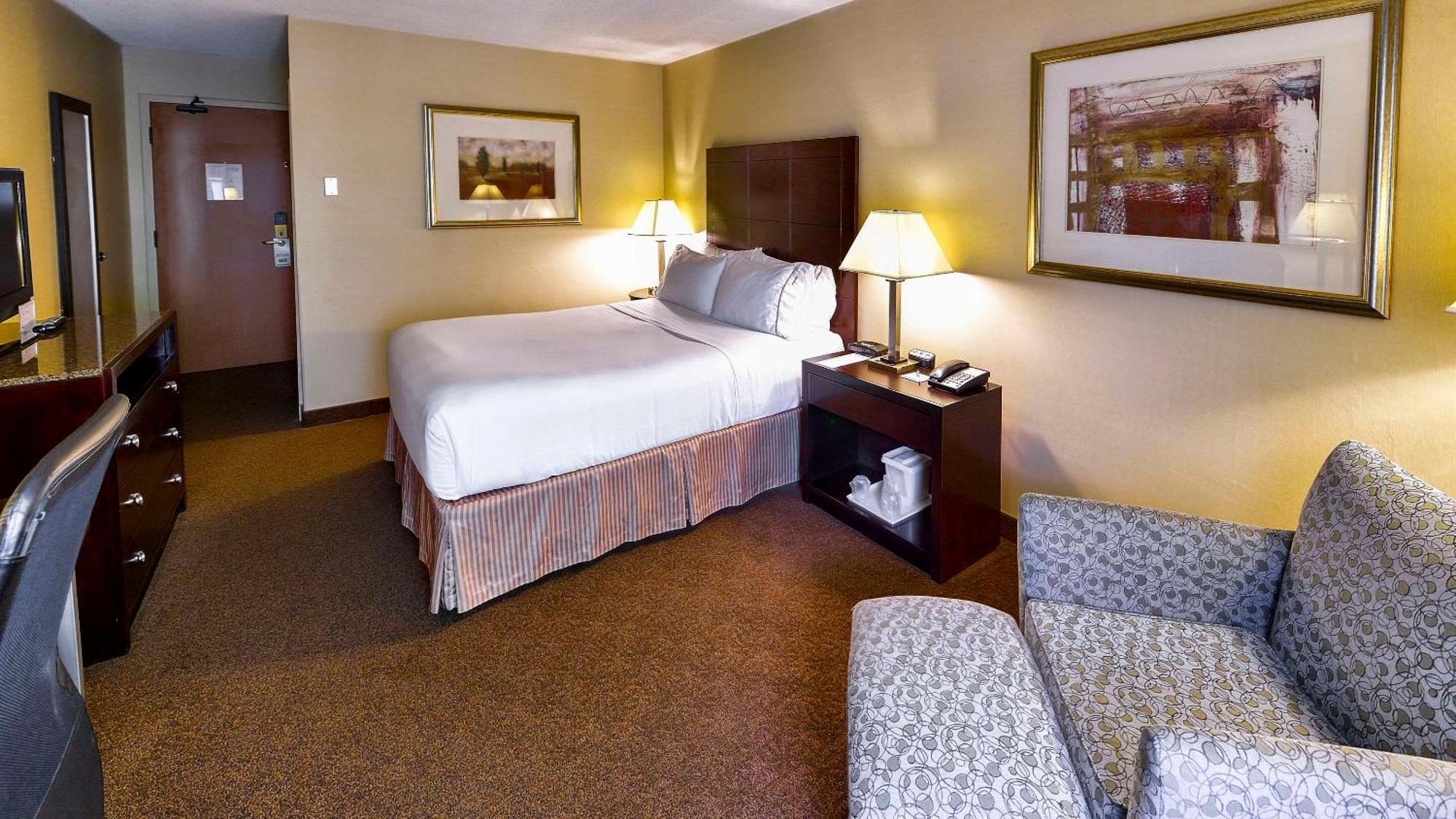 Quality Inn Saint-Jean-Sur-Richelieu Exterior photo