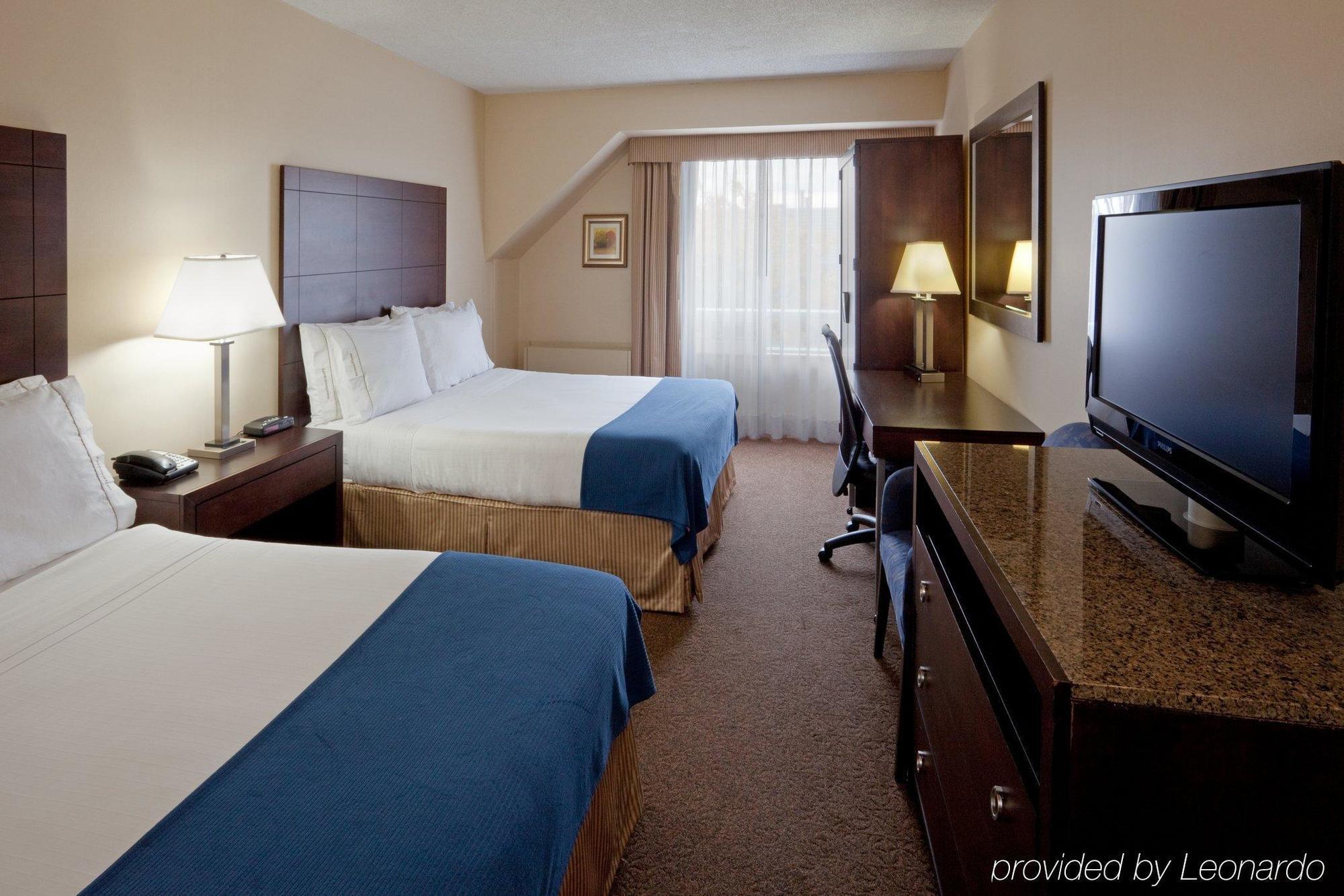 Quality Inn Saint-Jean-Sur-Richelieu Room photo