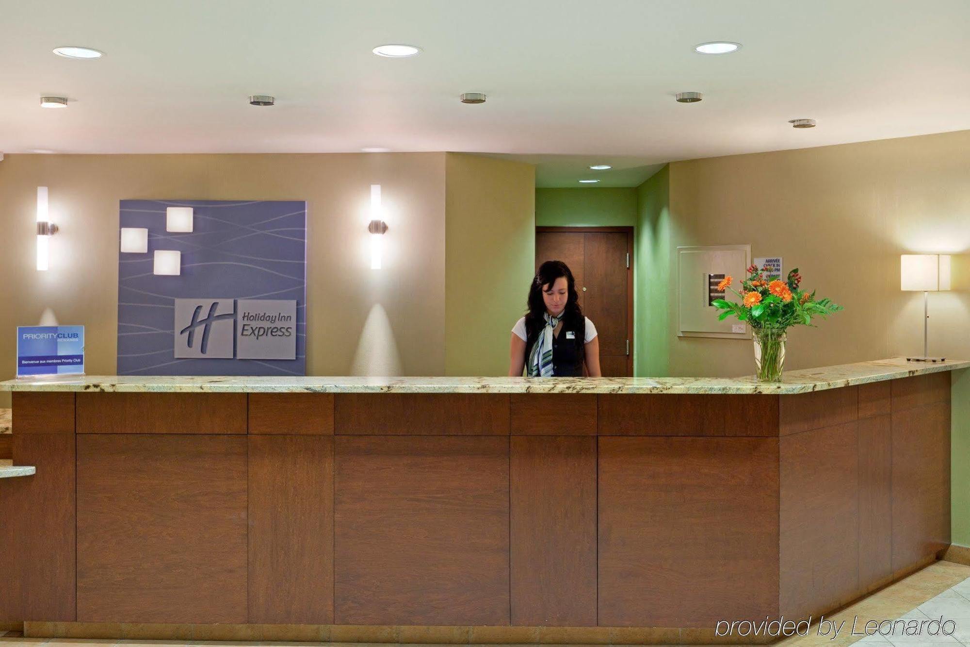 Quality Inn Saint-Jean-Sur-Richelieu Interior photo